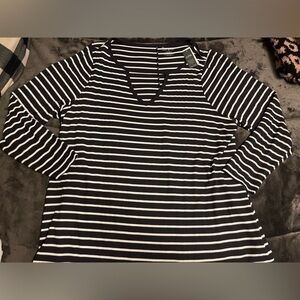 NWT Lane Bryant top Size 22/24